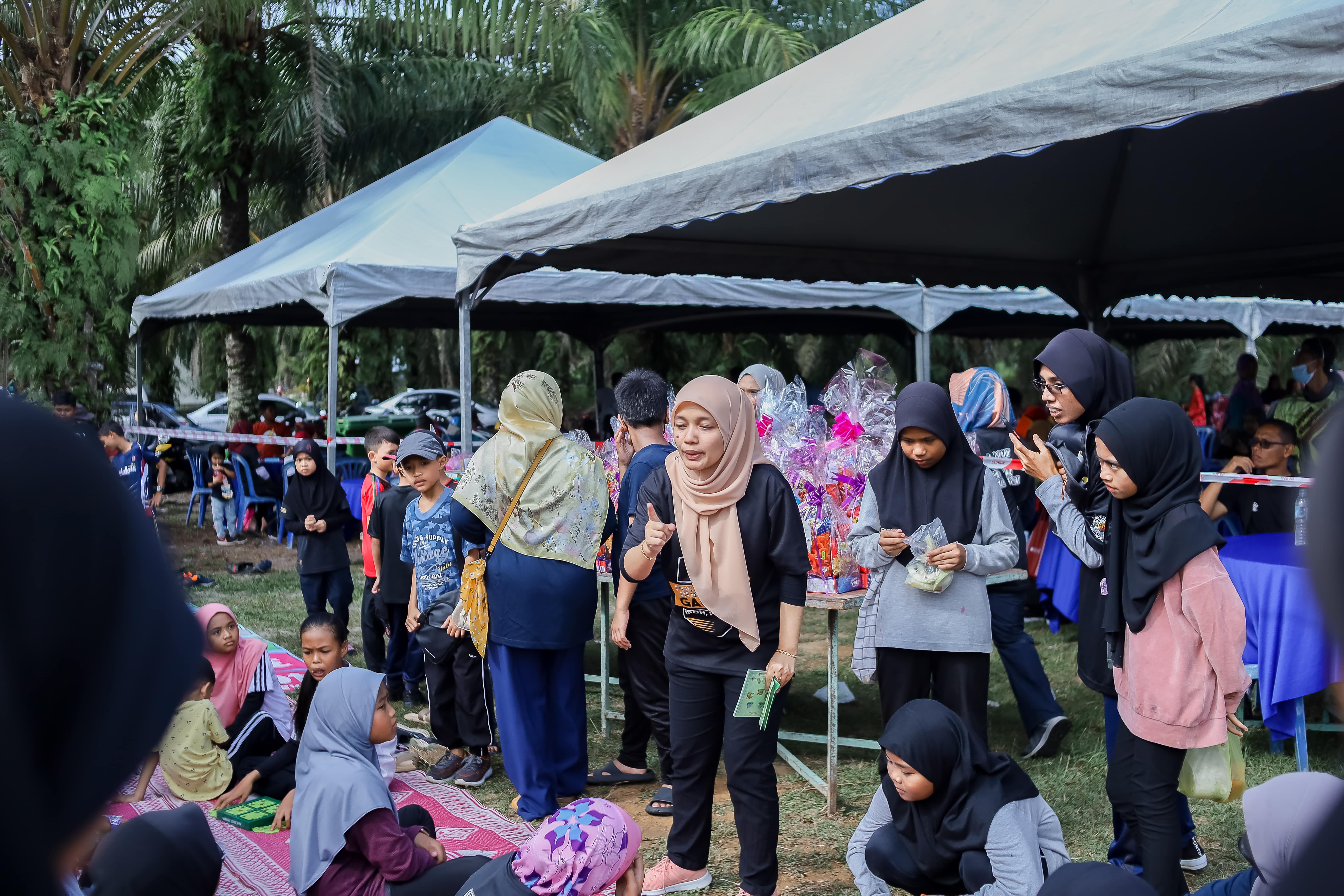 PERKHIDMATAN PERPUSTAKAAN BERGERAK SEMPENA KARNIVAL HARI SUKAN NEGARA DUN TRONG @ PERMATANG RAJA 2022