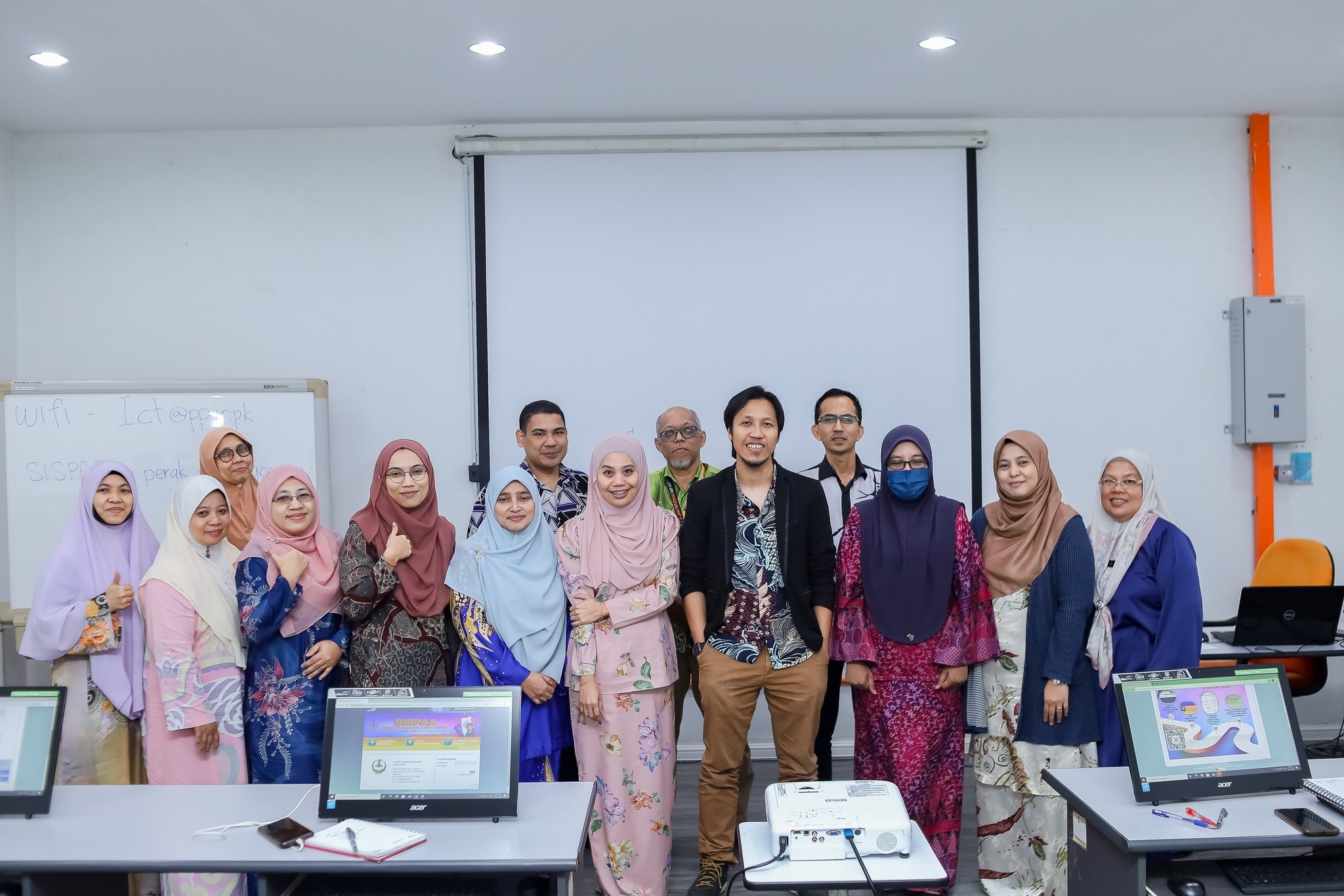 KURSUS SISTEM PENGURUSAN ADUAM AWAM (SISPAA) DAN MICROSOFT OFFICE ADVANCE