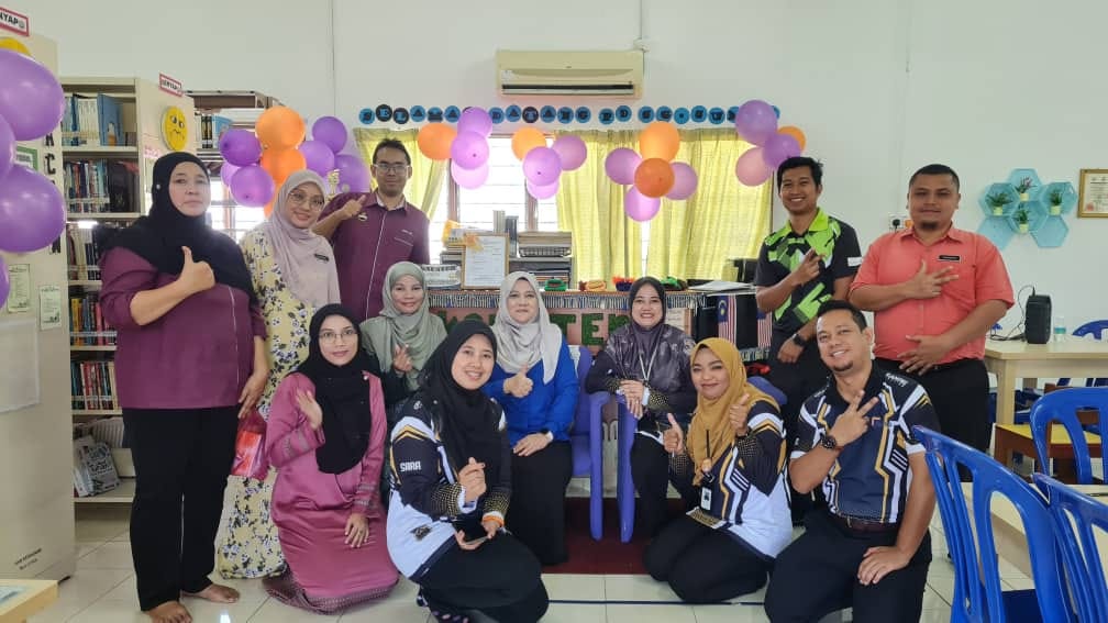 PROGRAM GERAKAN MEMBACA BENGKEL PUPPET DIY DAN TAKLIMAT PENCARIAN MAKLUMAT MELALUI ONLINE