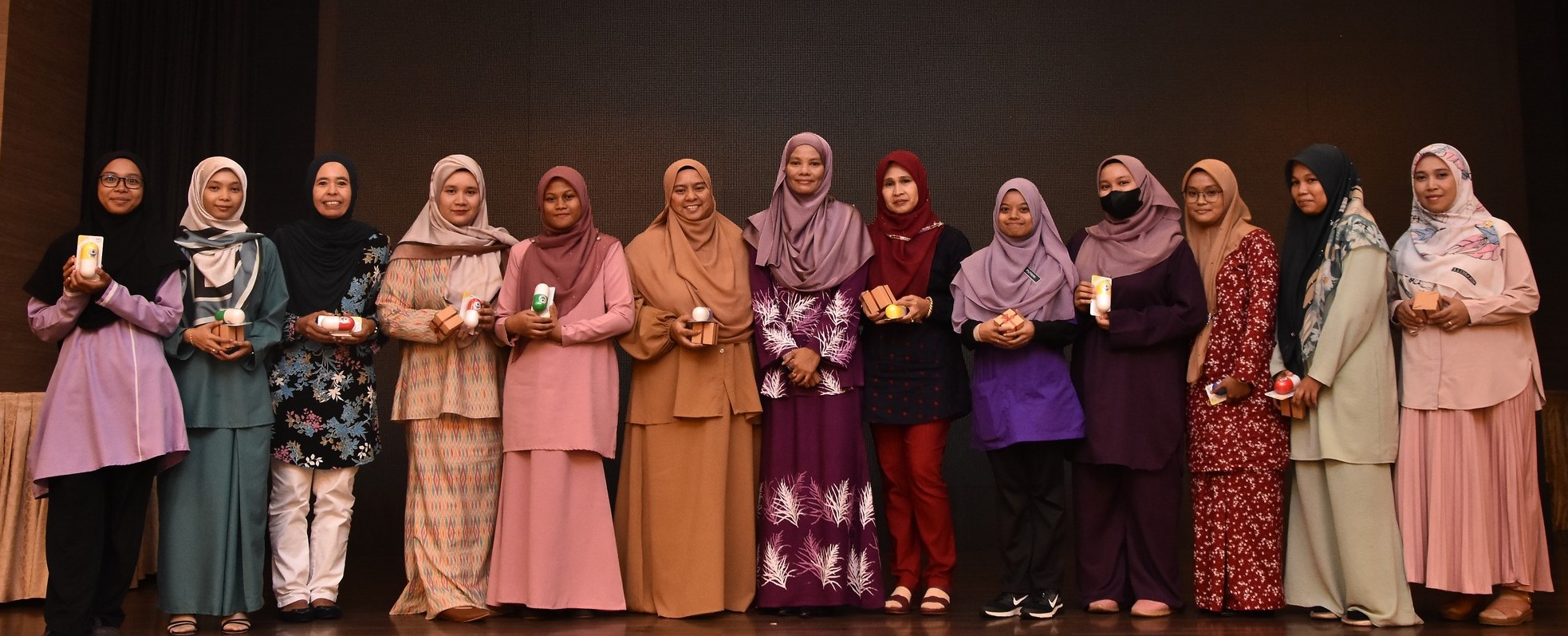 PROGRAM PERKEMBANGAN AWAL KANAK-KANAK MELALUI KIT READING SEEDS