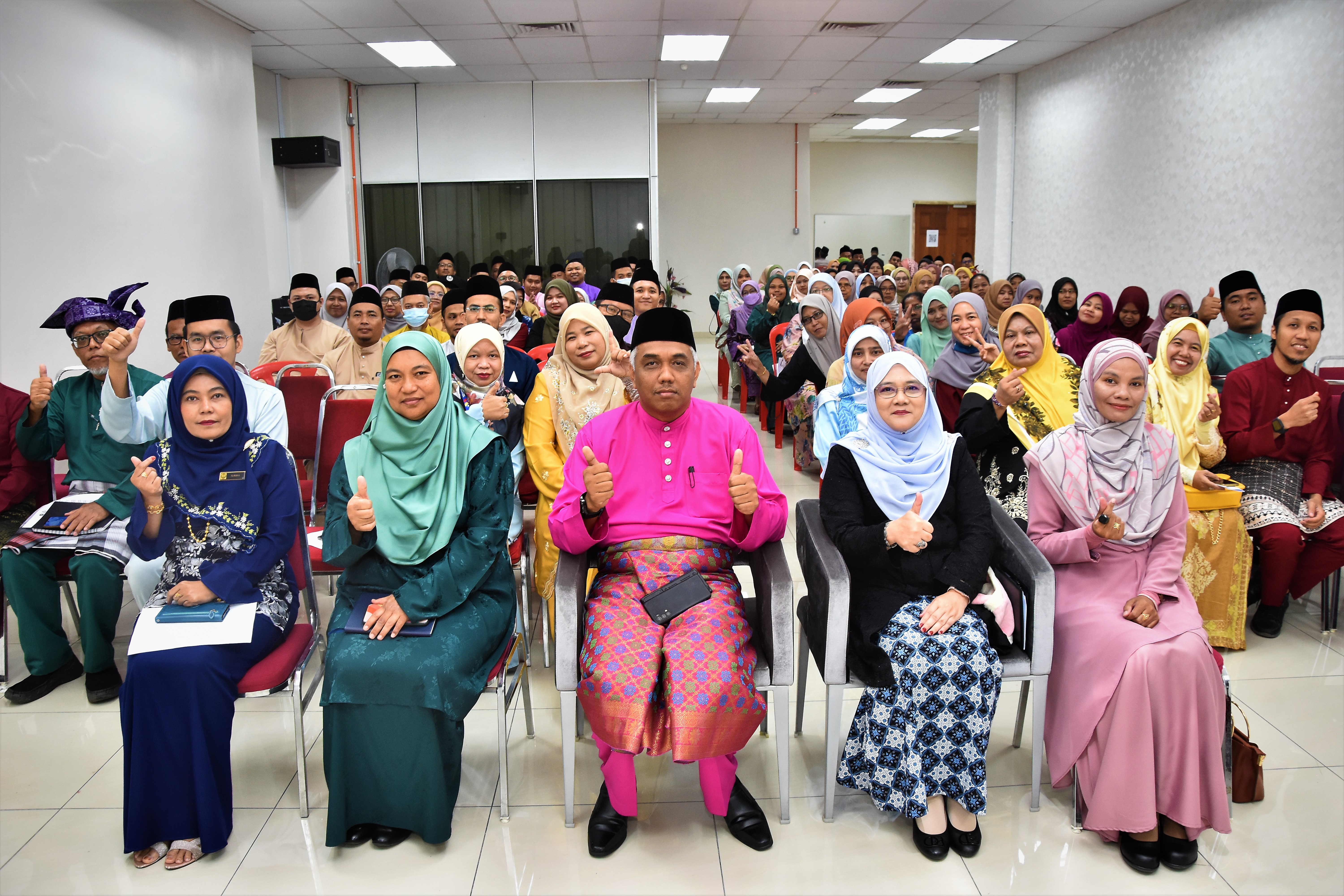 EXECUTIVE TALK DAN  MAJLIS RAMAH MESRA BERSAMA LEMBAGA PENGARAH PERBADANAN PERPUSTAKAAN AWAM NEGERI PERAK