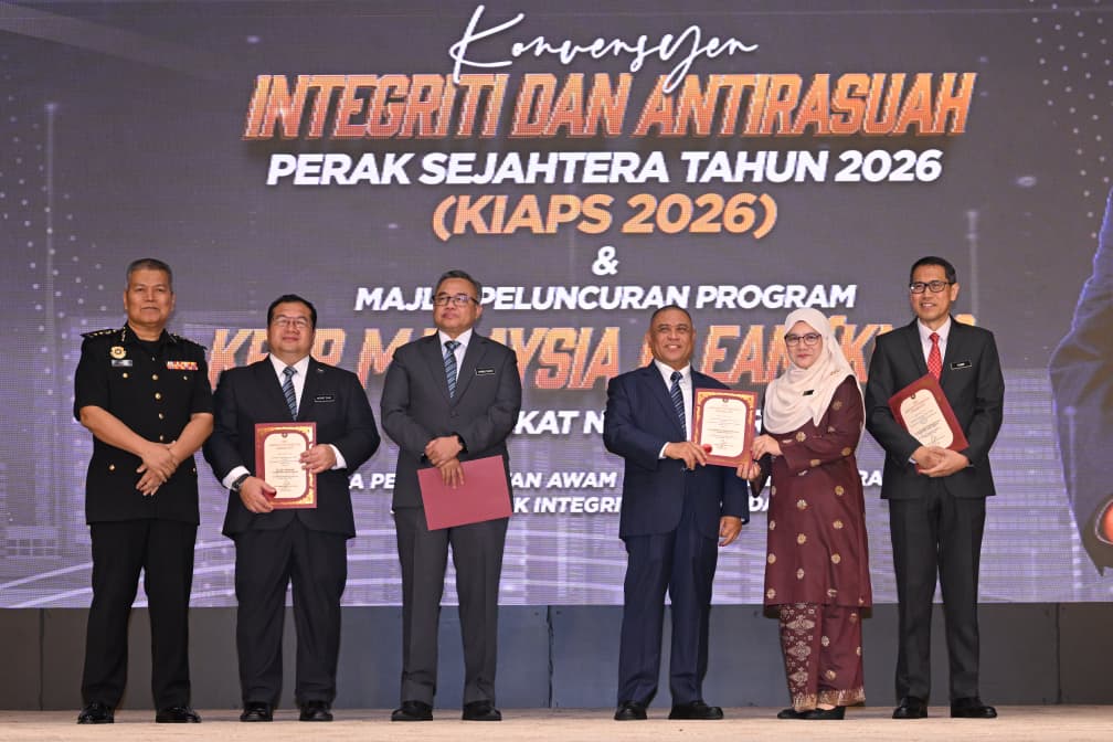 PPANPk TERIMA SIJIL PENGHARGAAN AMALAN TATAKELOLA CEMERLANG 2025